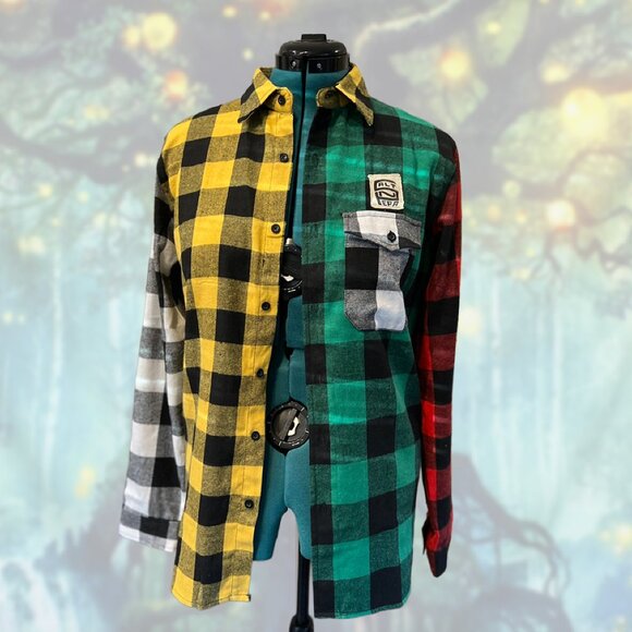 Salt-N-Pepa Upcycled Flannel | Oversized Women’s Streetwear | OOAK - Picture 4 of 5